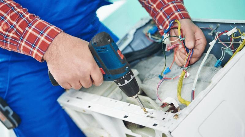 Kula Lambert Lambert çamaşır makinesi kart tamiri – Su almama arızası orijinal parça ile giderildi. - Teknik servis örneği